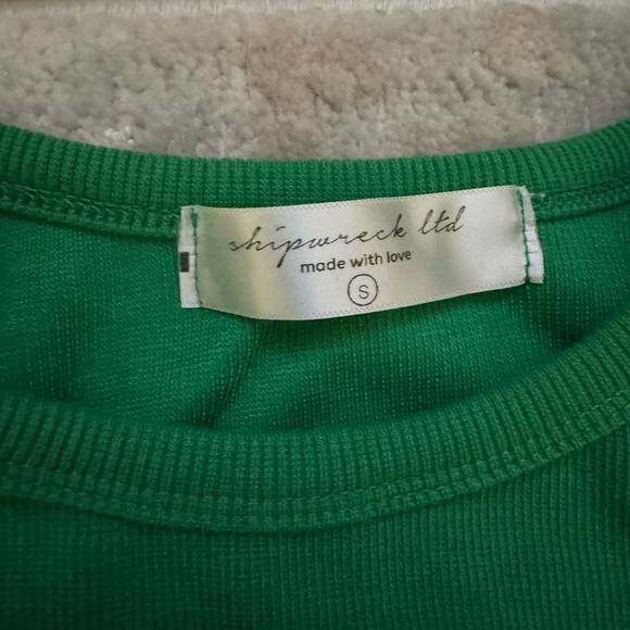 Shipwreck ltd Green Crop Tank Top size Small - Picture 3 of 5